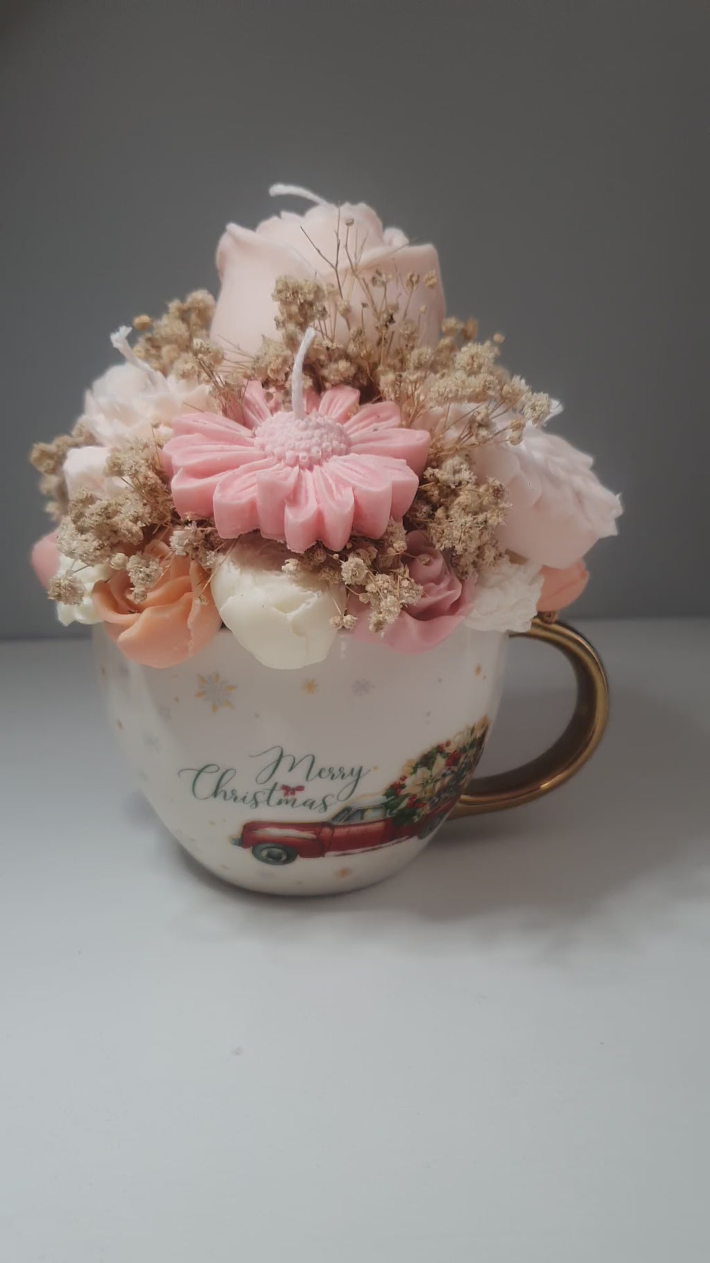 Kubek świąteczny z kwiatami