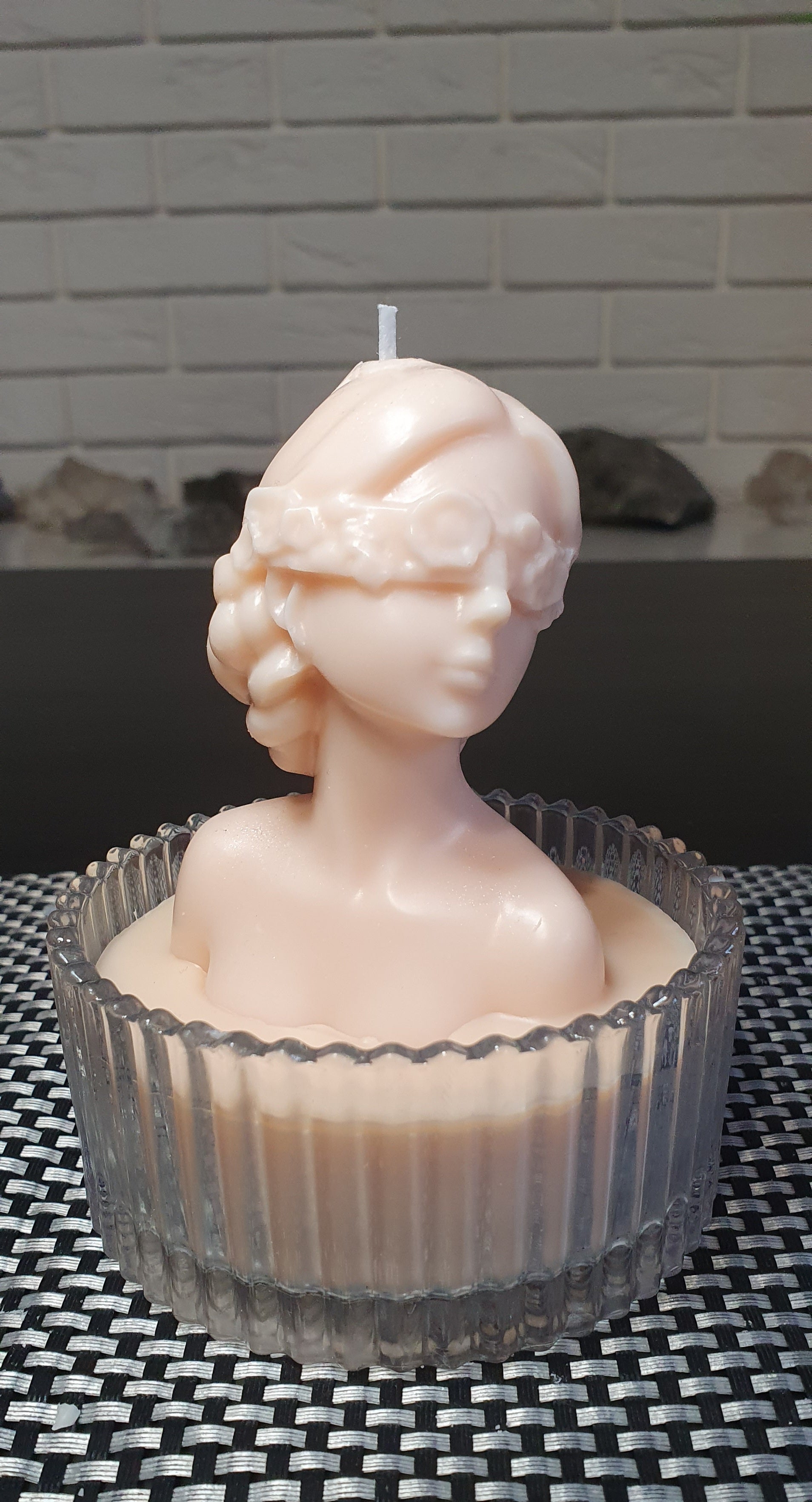 Świeca sojowa kobieta w szkle