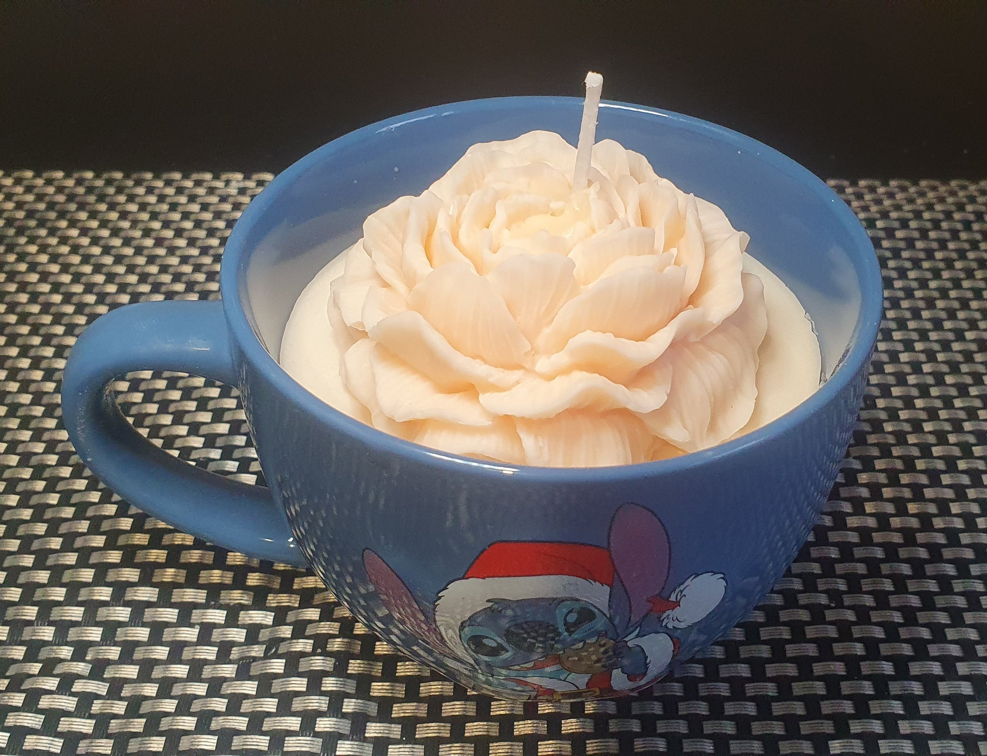 Świeca w kubku świąteczna stitch